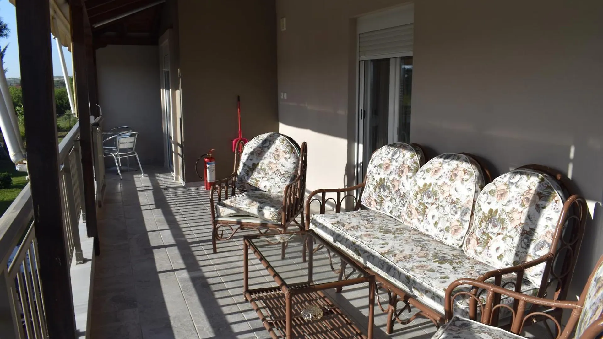 Holiday Home Close To The Sea Nea Iraklia