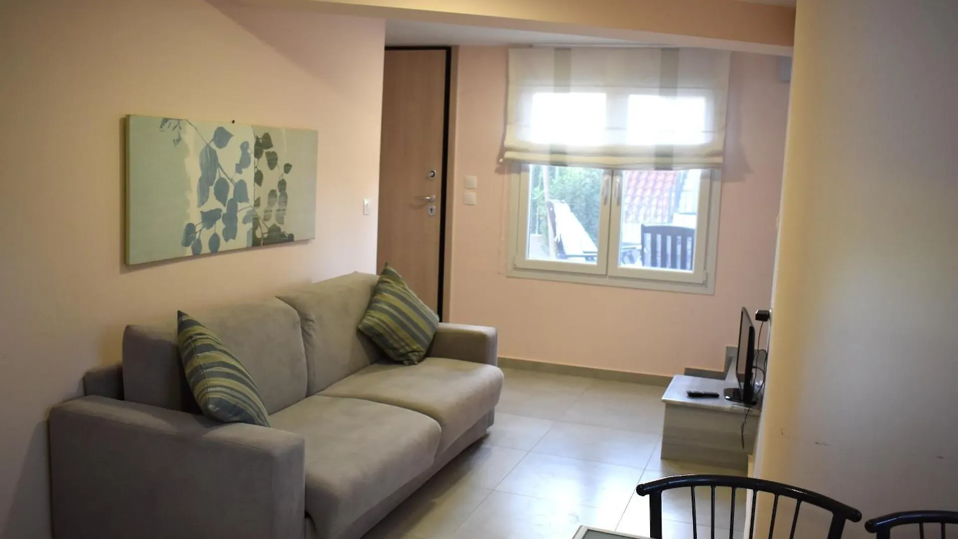Holiday Home Close To The Sea Nea Iraklia Greece